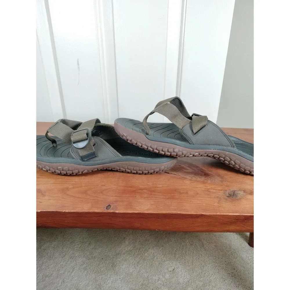 KEEN Solr Toe Post Sandals Mens 12 Dark Olive Green Flip Flops Water Shoes 10225
